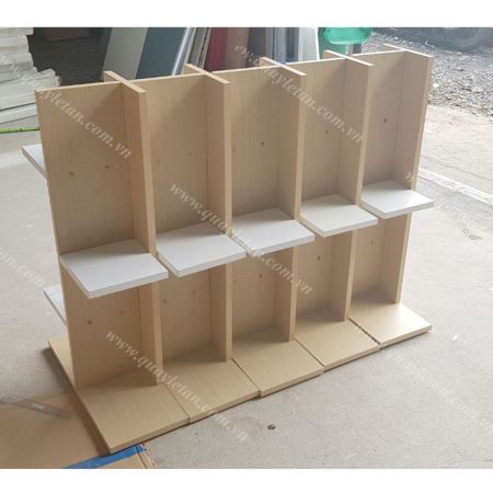KỆ TRANG TRÍ GỖ ĐỨNG KTTG 02